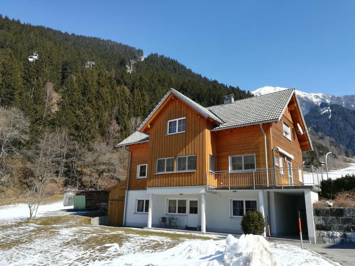 Haus Ambiatscha Apartman Sankt Gallenkirch Kültér fotó
