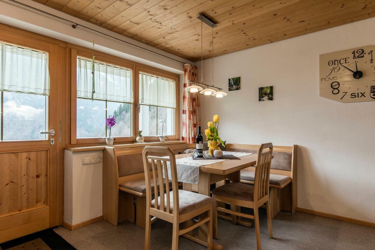 Haus Ambiatscha Apartman Sankt Gallenkirch Kültér fotó